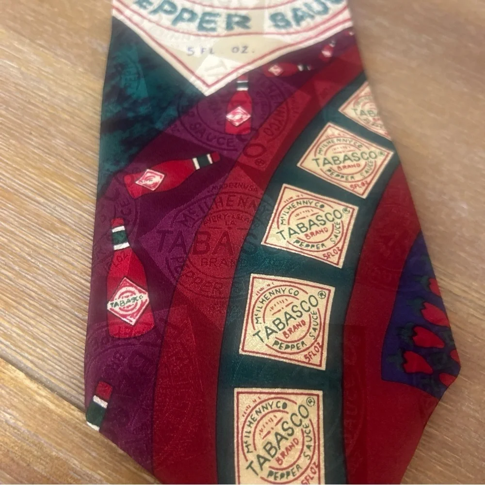 TABASCO HOT SAUCE SILK NECKTIE -  PEPPER SAUCE PATTERN 100% Silk
